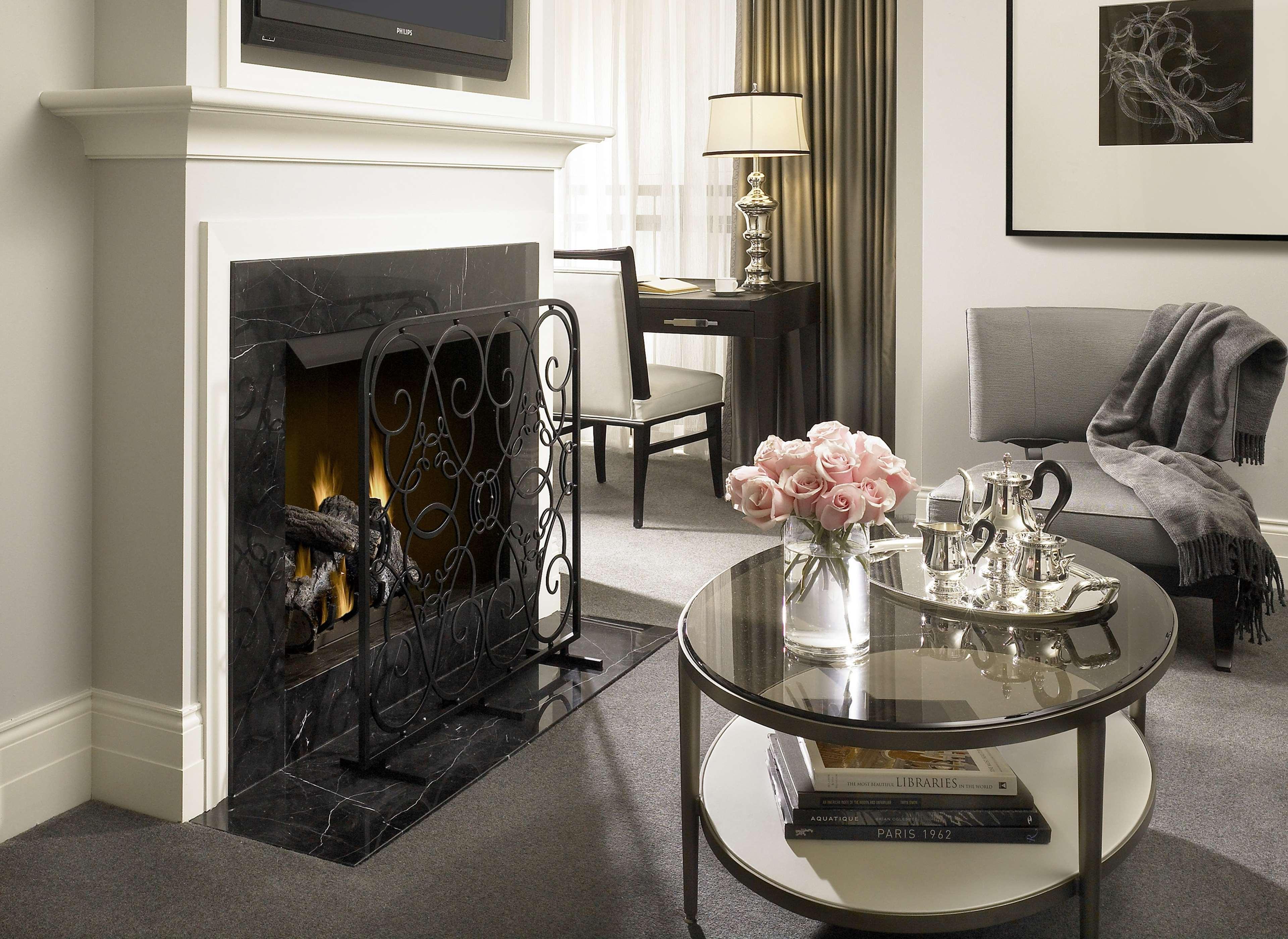 Отель Waldorf Astoria Чикаго Экстерьер фото