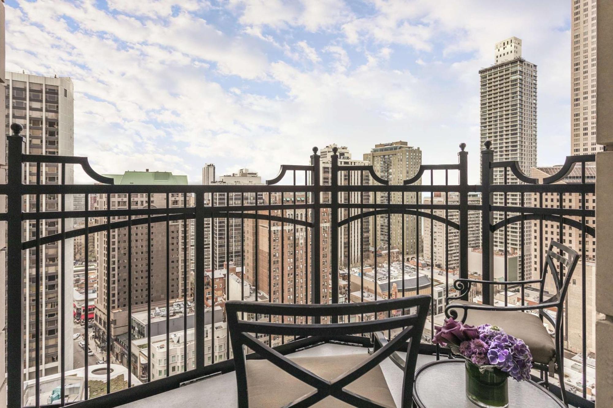 Отель Waldorf Astoria Чикаго Экстерьер фото