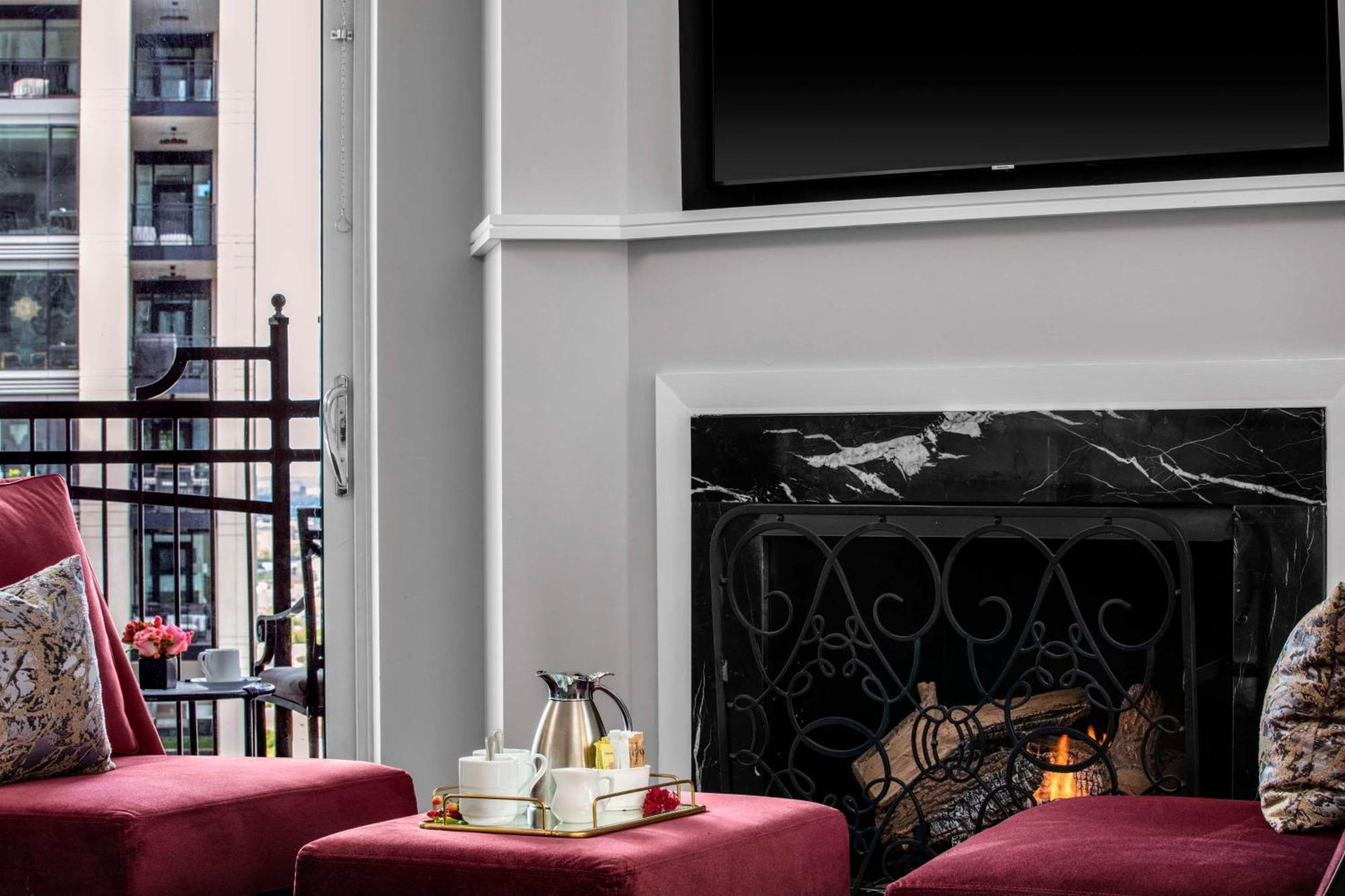 Отель Waldorf Astoria Чикаго Экстерьер фото